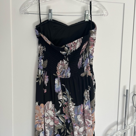 Jumpsuit by BOG Collective floral print. - Picture 5 of 5